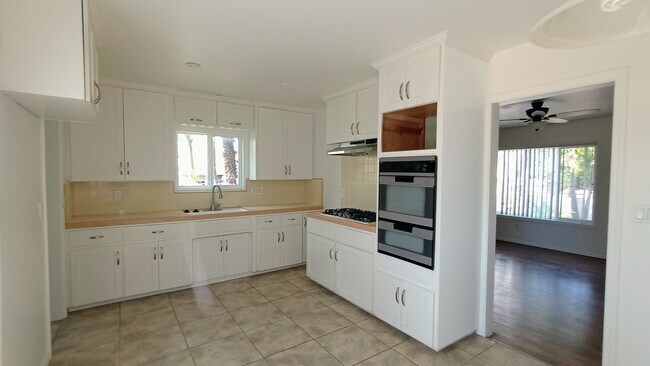 Foto del edificio - 5130 Savannah St