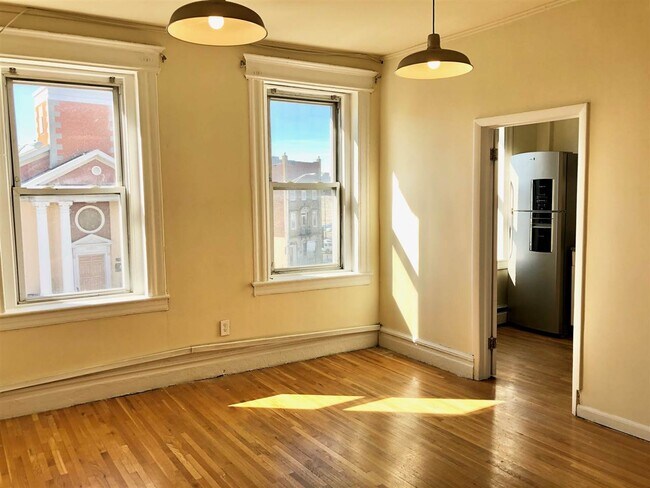 Foto del edificio - 30 Ferry St