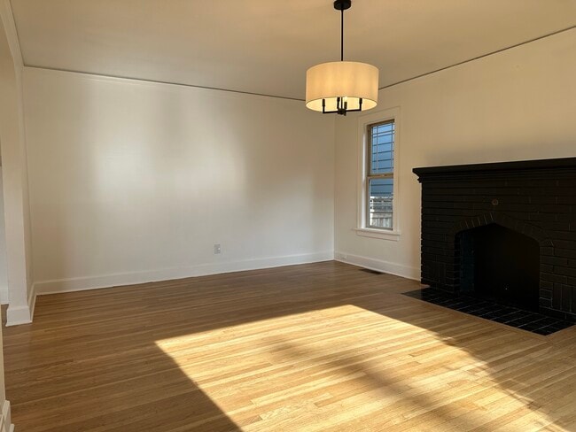 Foto del edificio - 3917 NE Skidmore St