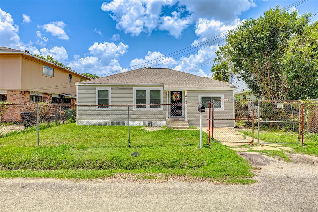 Primary Photo - 6634 Foster St