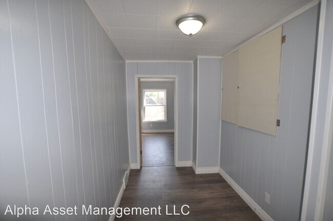 Building Photo - 2 br, 1 bath House - 409 East Garfield, Un...