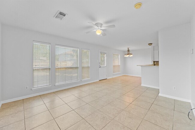 Foto del edificio - 4606 Daisy Meadow Dr