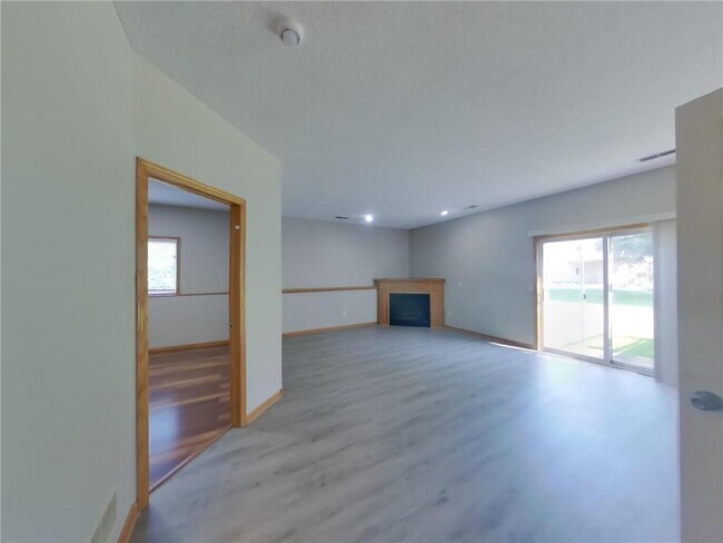 Foto del edificio - 2739 Zumbrota Cir NE