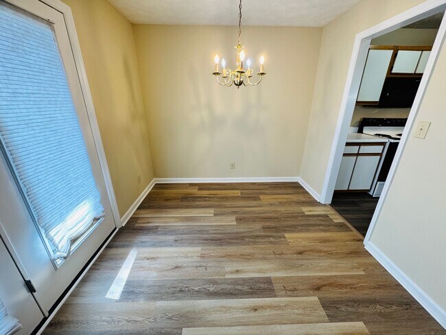 Building Photo - The Crossings at Morganton - 2 weeks free ...