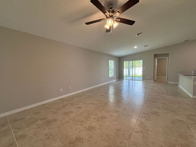 Foto del edificio - 3271 Hale Ave