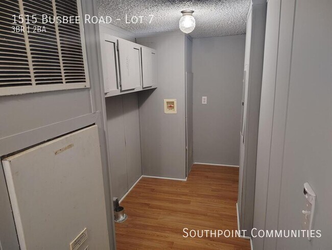 Foto del edificio - 1515 Busbee Rd