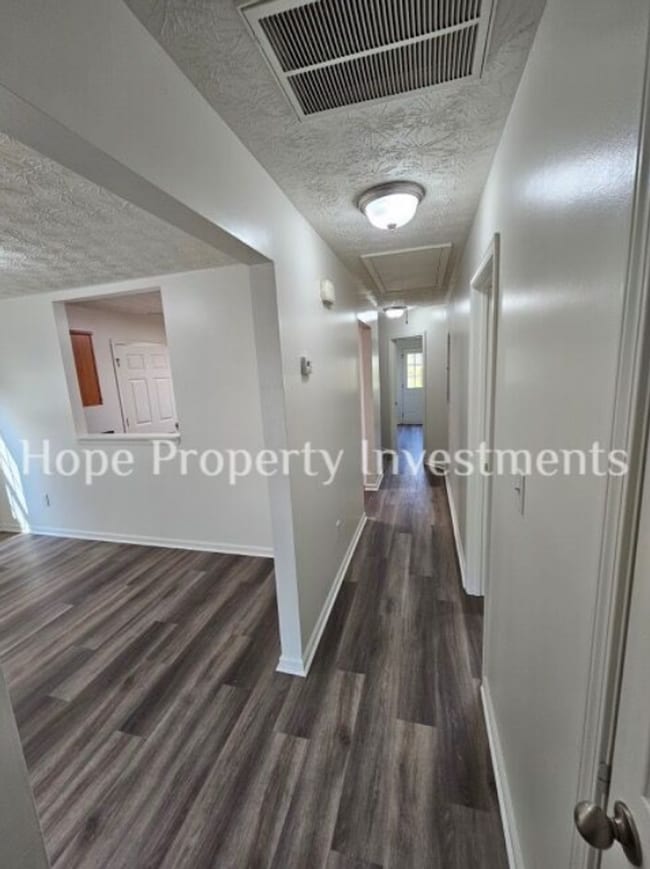 Building Photo - 3096 Mobley Bridge Rd