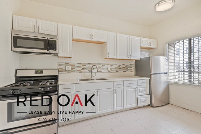 Foto del edificio - 2933 W 8th St