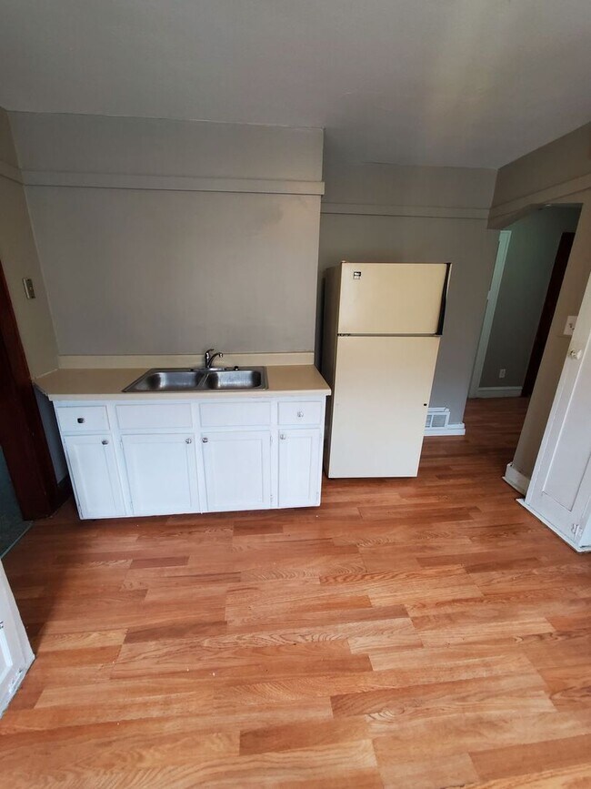 Foto del edificio - 3276 N 44th St