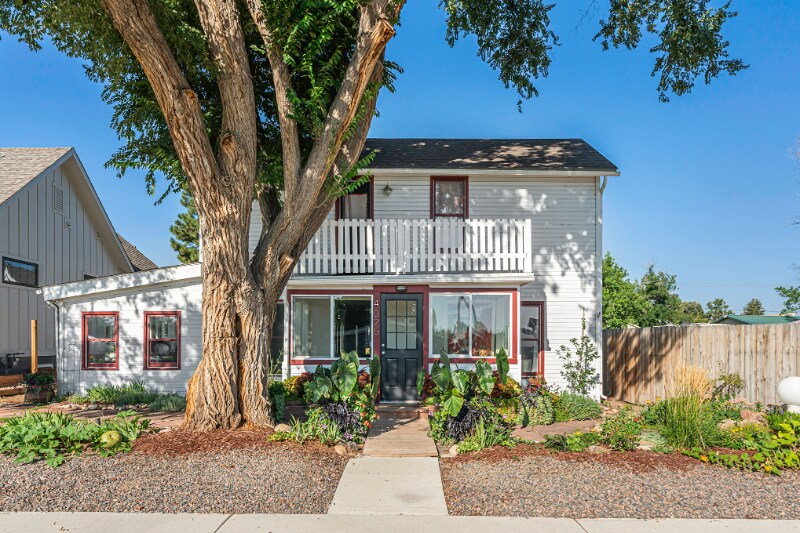 Foto principal - 4025 Kern St