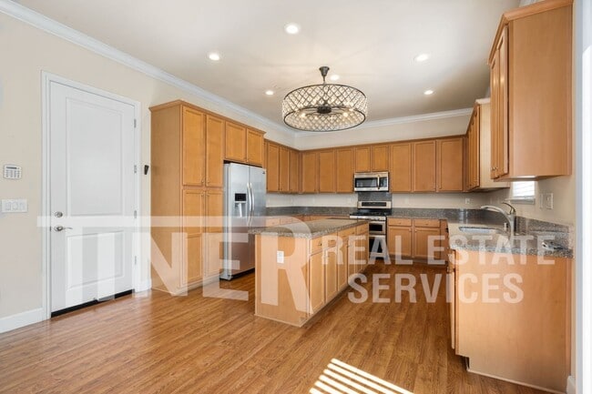 Building Photo - Blackstone in El Dorado Hills 3 plus Bedro...