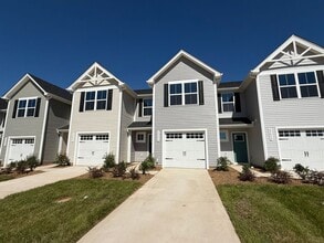 Building Photo - 1529 39th Ave Lp NE