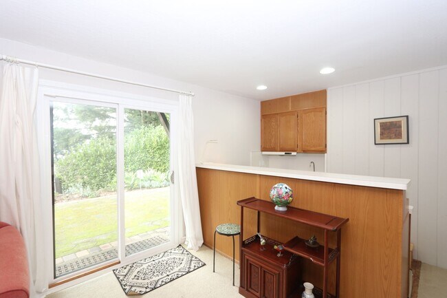 Foto del edificio - Serene Montclair ADU with Private Patio