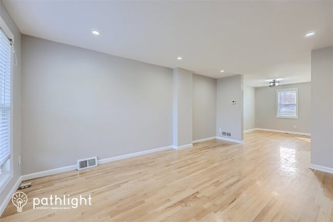Building Photo - 7908 St Monica Dr