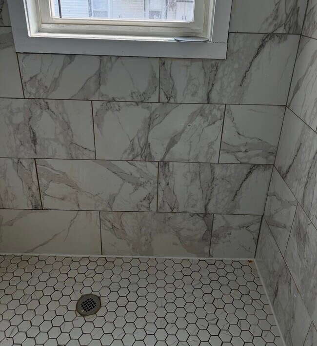 Foto del edificio - 4 Quigley Ct