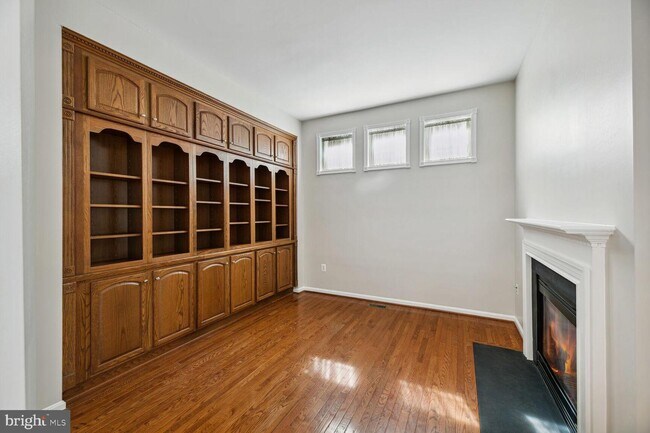 Foto del edificio - 9050 Galvin Ln