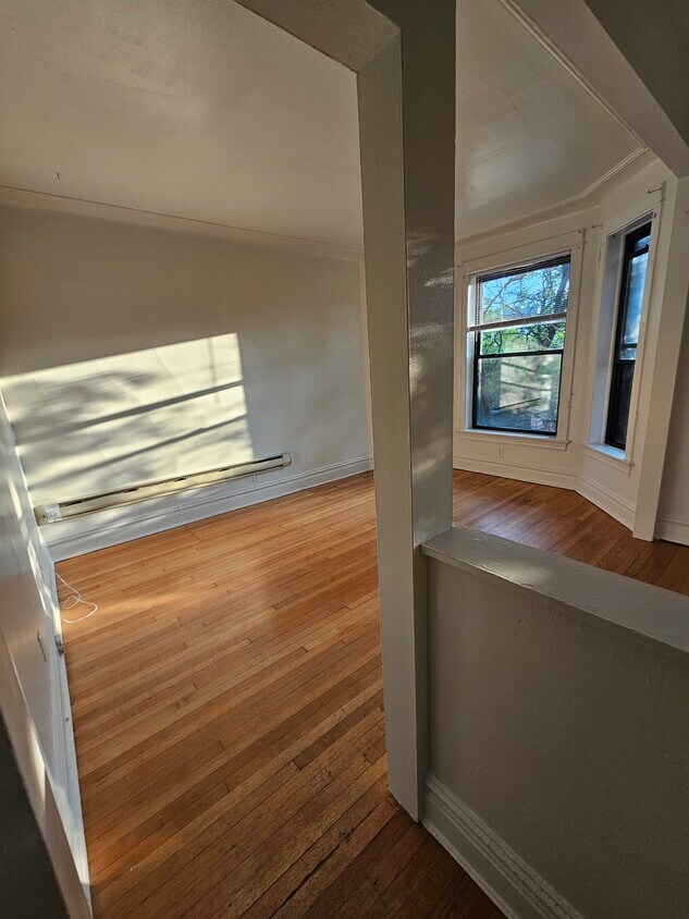 Foto principal - 848 W George St