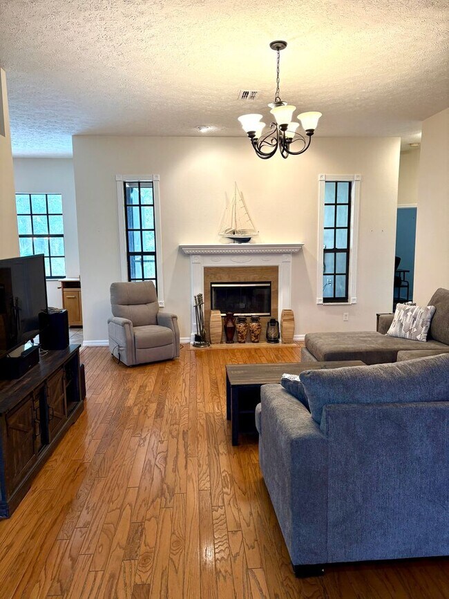 Foto del edificio - Beautiful 4bed/2bath Pool Home on Conservation Lot