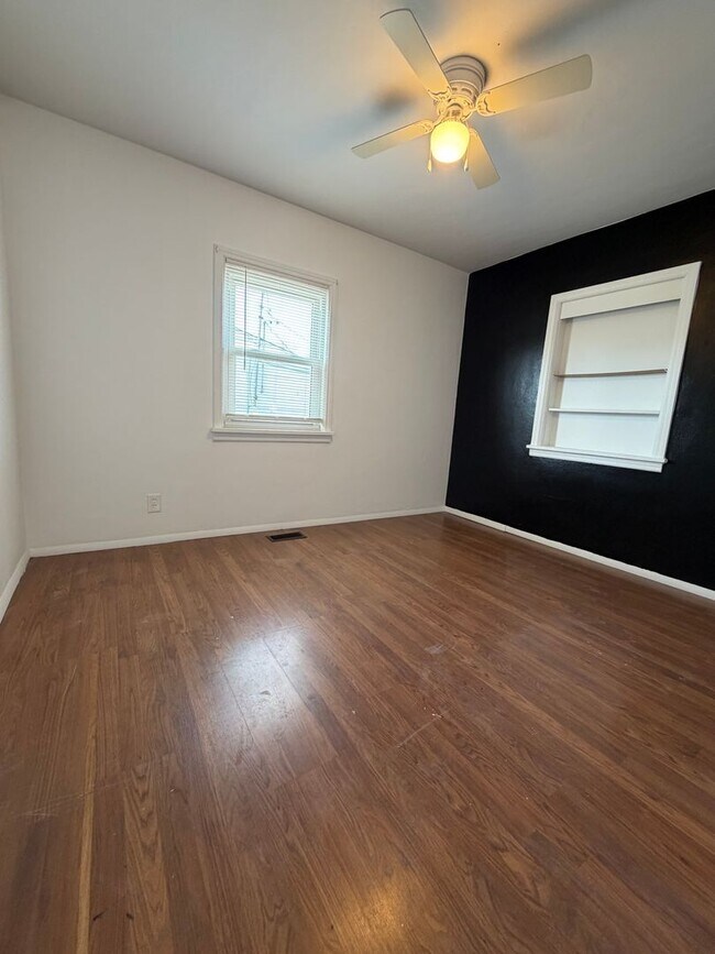 Foto del edificio - 3 bed | 1 bath Home for Rent in Granite City