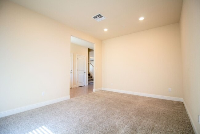 Building Photo - 4419 Kerr Ct