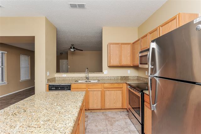 Foto del edificio - 7928 Hidden Brook Dr