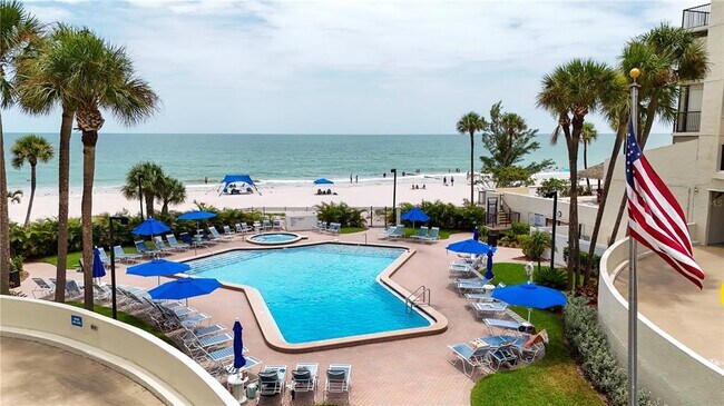 Foto del edificio - 15000 Gulf Blvd