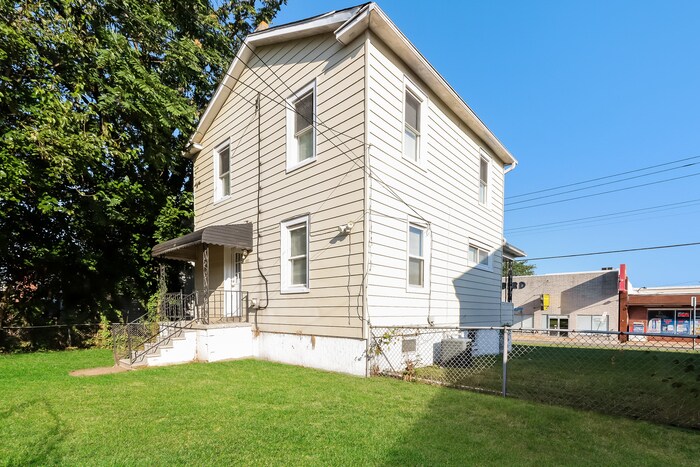 Building Photo - 6903 Holabird Ave