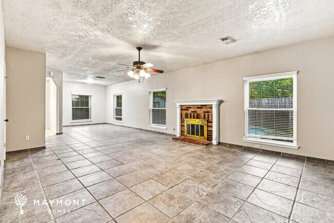Building Photo - 4715 Trevor Hill Dr