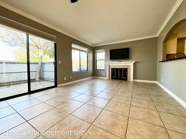 Foto del edificio - 1 br, 1 bath House - 43376 Cook St Unit 34
