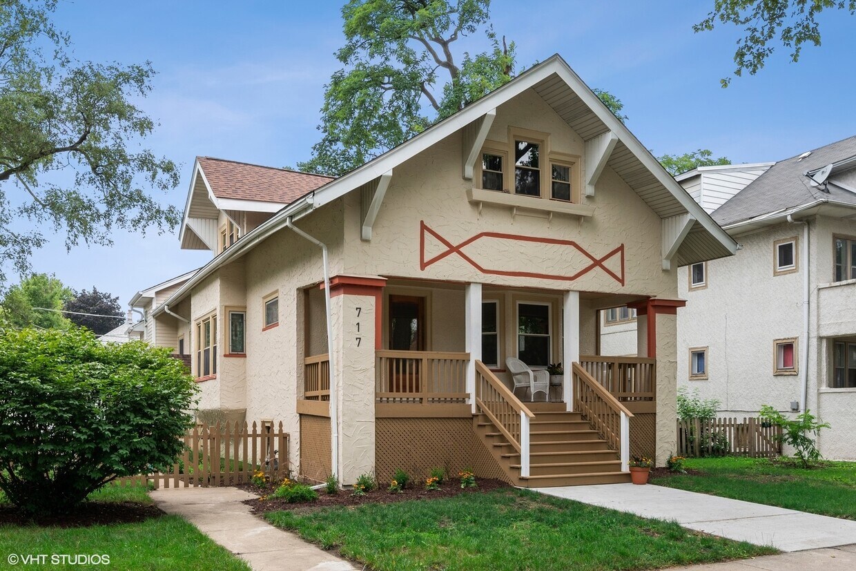 Foto principal - 717 S Oak Park Ave