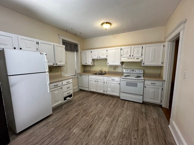 Foto del edificio - 75 Longwood Ave