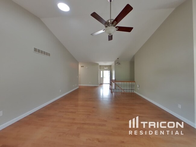 Foto del edificio - 1125 Winter Lake Dr
