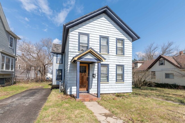 Building Photo - 54 Sanford St