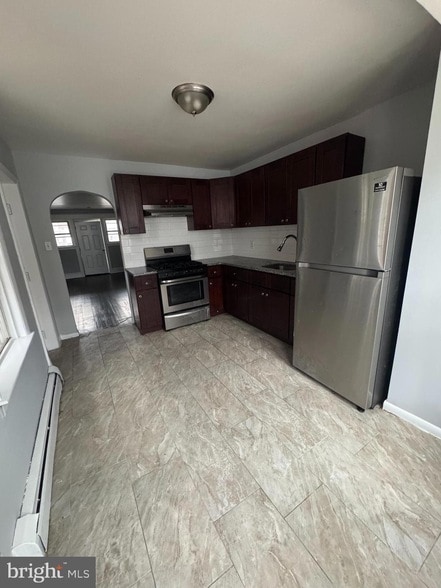 Foto del edificio - 841 Bridge St