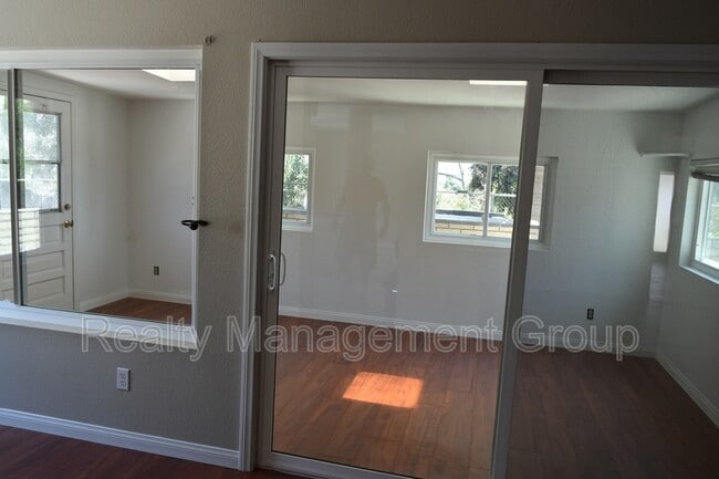 Foto del edificio - 1546 Arnheim Ct