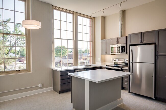 Foto del edificio - 10803 W 44th Ave