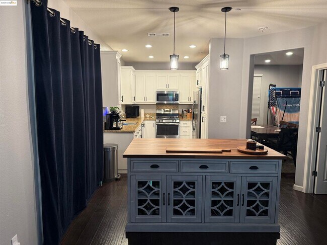Building Photo - 482 Crimson Clover Ct