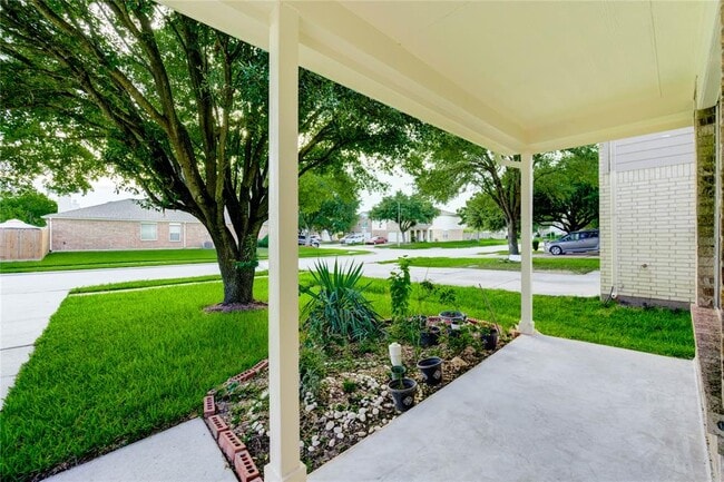 Building Photo - 10235 Sugarbridge Trail