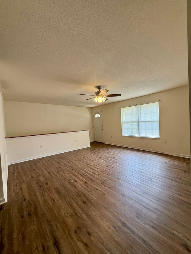 Building Photo - 1485-MF2-E3