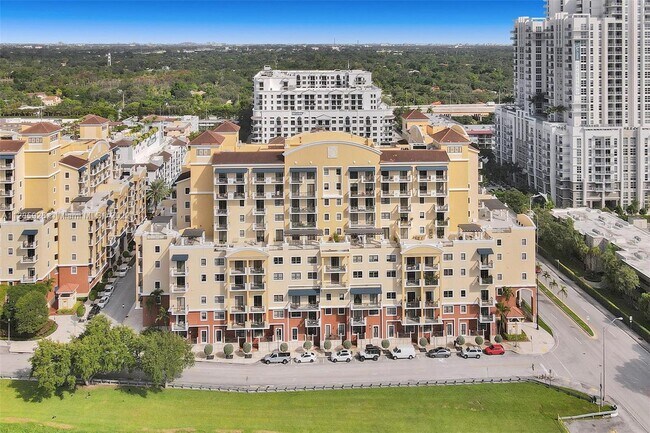 Building Photo - 8390 SW 72nd Ave