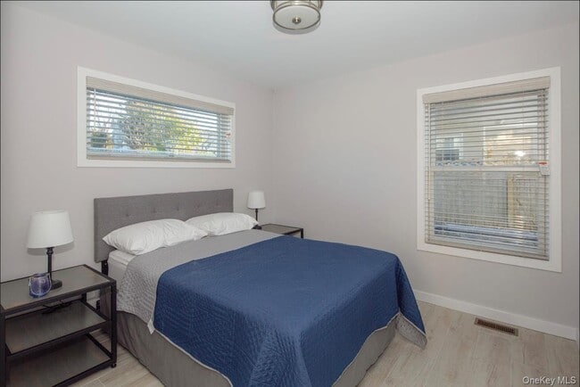 Building Photo - 15A Oakhurst Rd