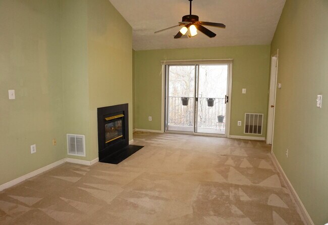Foto del edificio - Charming 2br/2ba Condo w/ Balcony in Reist...