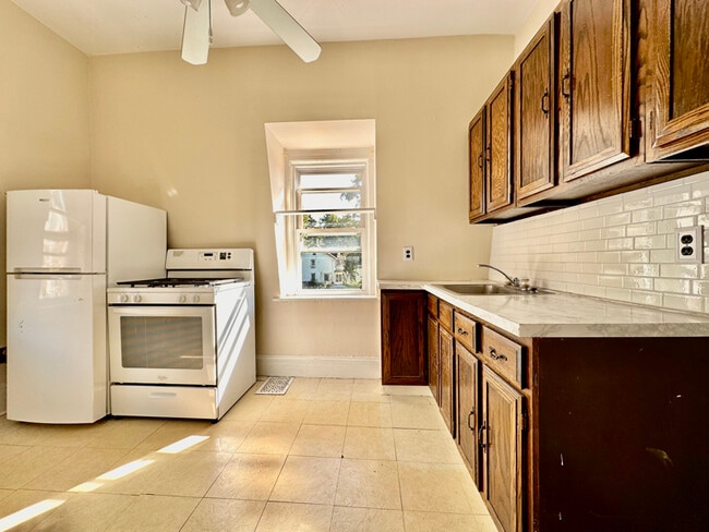 Foto del edificio - 19 Main St