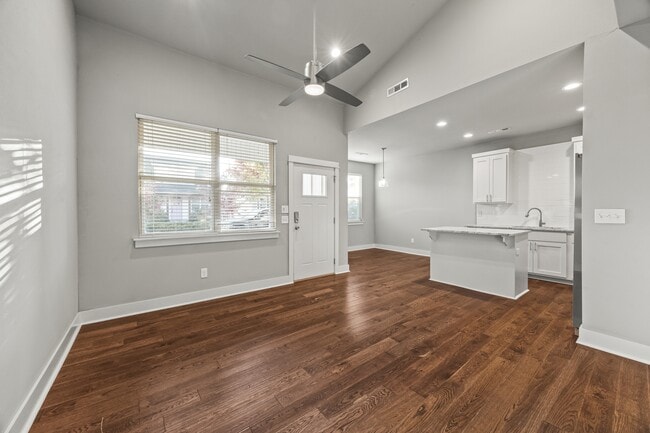 Photo - 2051 S Florida Way House