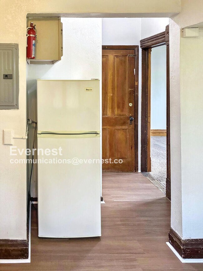 Foto del edificio - First Month Rent Free / Lovely 1 Bed, 1 Ba...