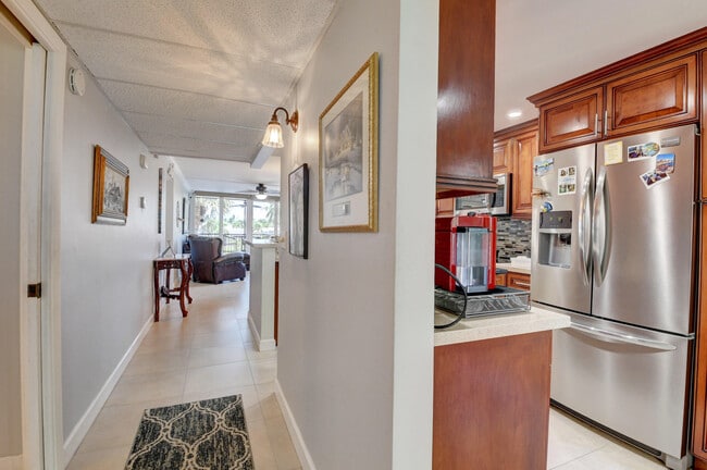 Foto del edificio - 19 Royal Palm Way