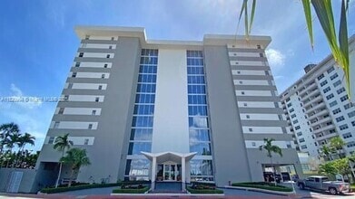 Building Photo - 9273 Collins Ave