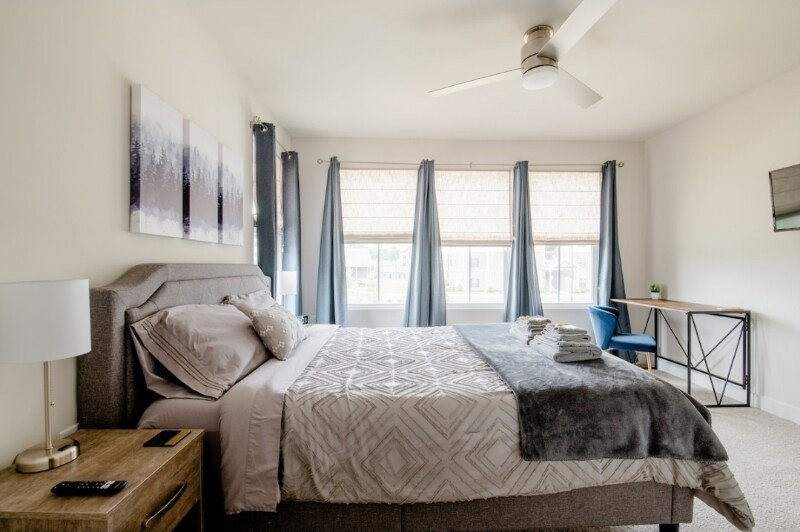 Foto principal - 5800 Addison Gate Dr