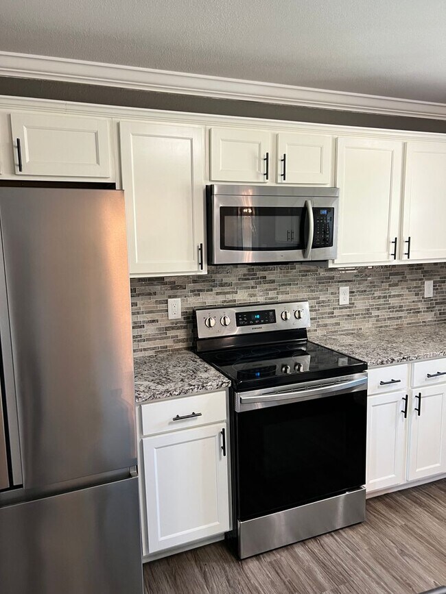 Foto del edificio - Coming Soon -Maryville 37804 - 3 bedroom 2...