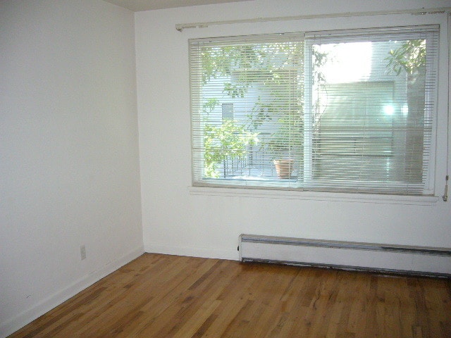 Building Photo - 2206 Queen Anne Ave N